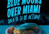 "moons over my hammy" de Denny's escrito en color azul